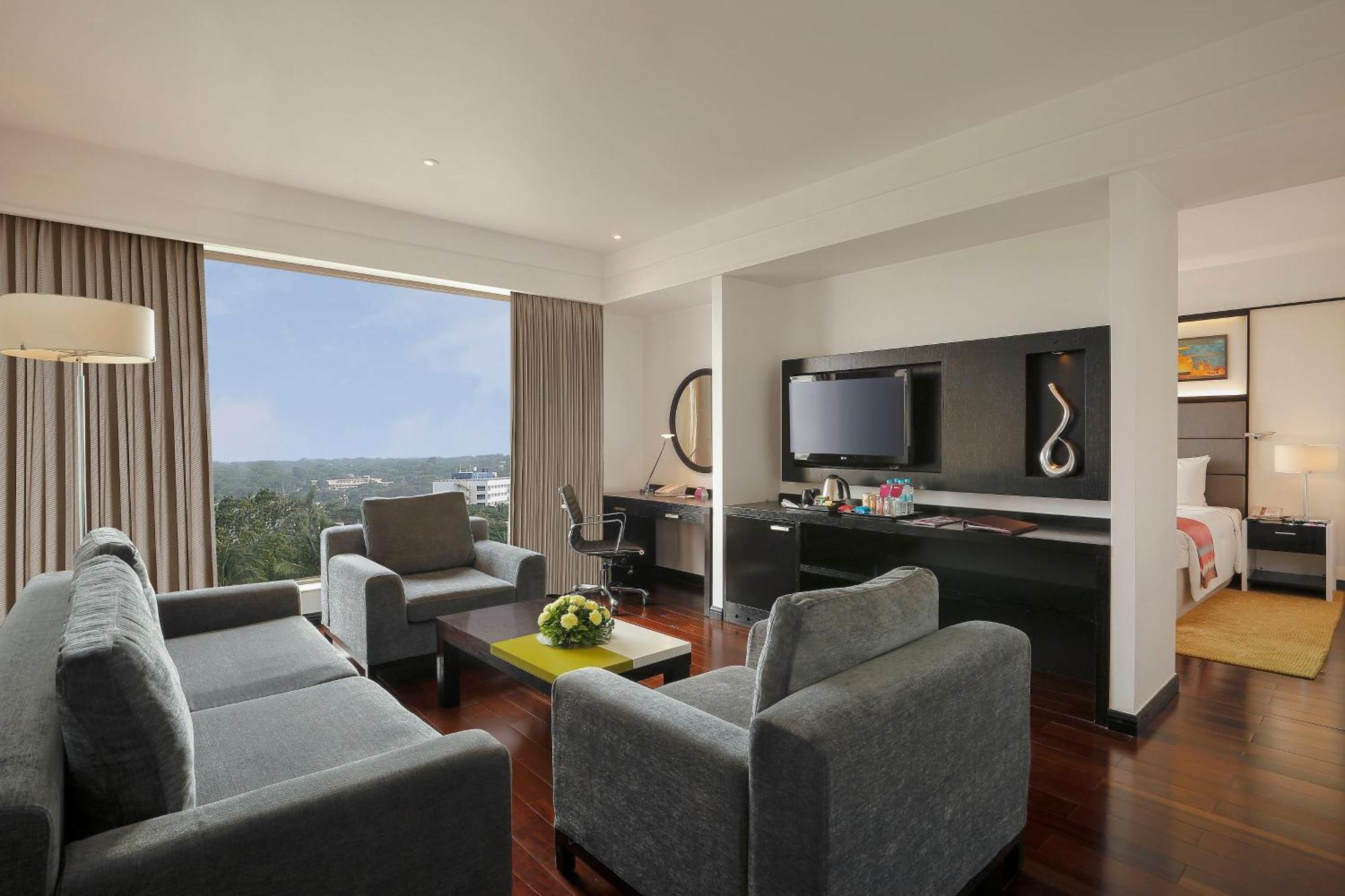 Crowne Plaza Pune City Centre By Ihg Zewnętrze zdjęcie